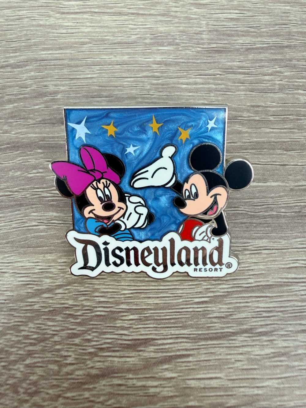 Disneyland Resort Mickey & Minnie Enamel Pin - Blue Background - Picture 3 of 6